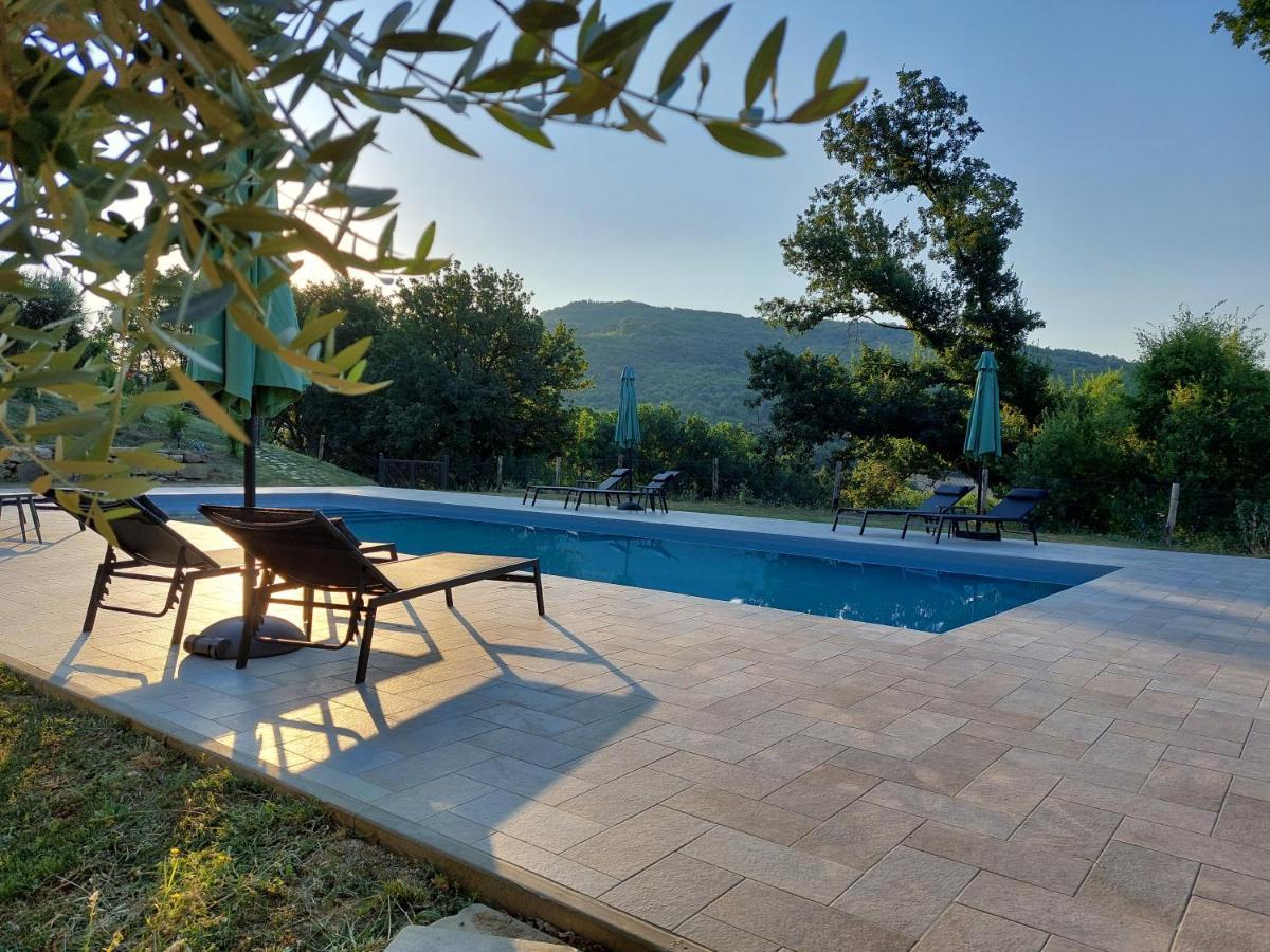 Agriturismo Pozzo Dei Cocci Villa Morleschio Luaran gambar