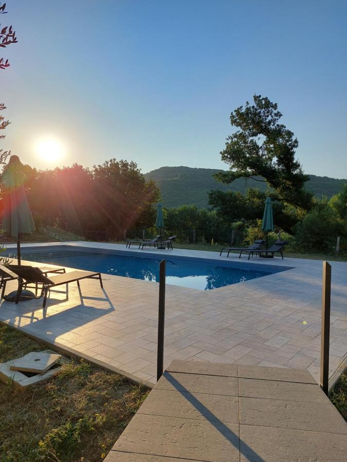 Agriturismo Pozzo Dei Cocci Villa Morleschio Luaran gambar